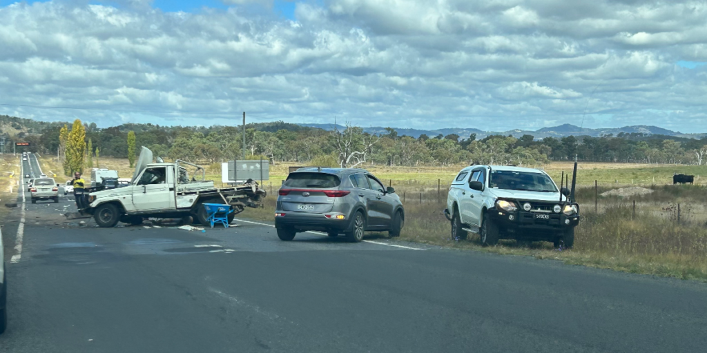 Updated New England Highway reopened after accident blocked the road