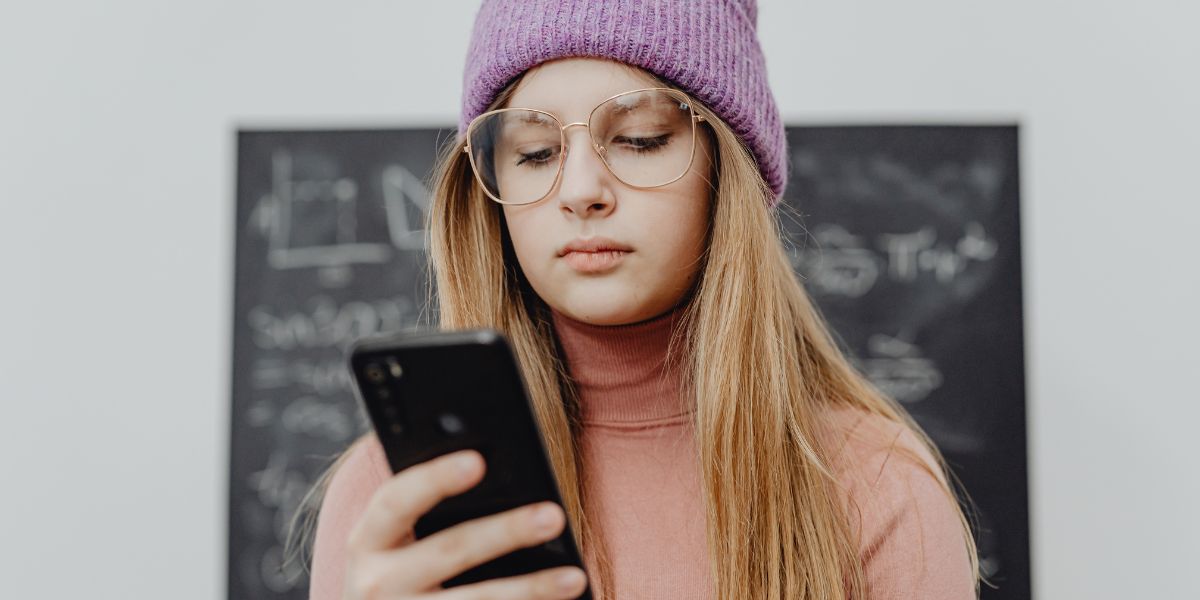 Young people turning to AI for mental health support, NSW Youth Week poll finds