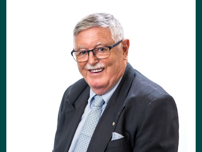 New research prize honours rural health champion Dr David Briggs