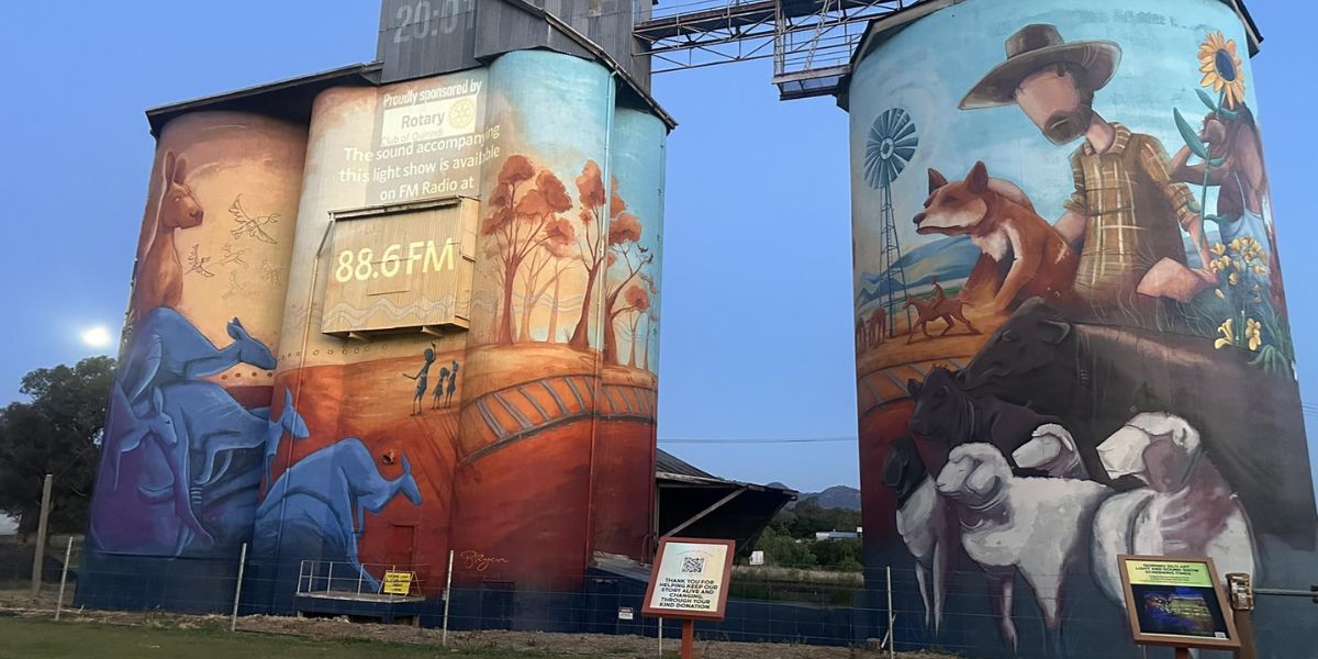 Quirindi Silo Art to light up for annual Christmas show