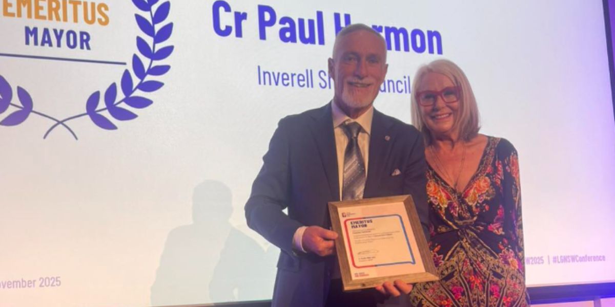 Former Inverell Mayor recognised for long-standing contribution to local government