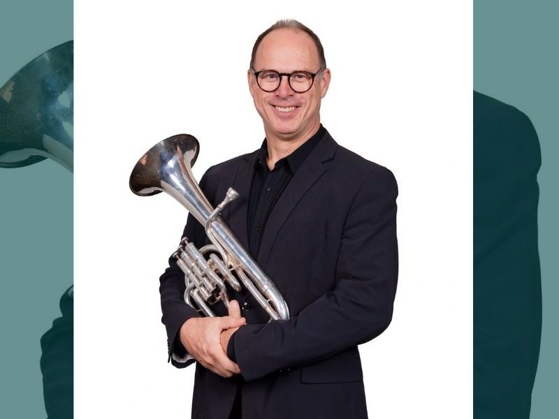 Armidale music teacher helps make Australian brass history