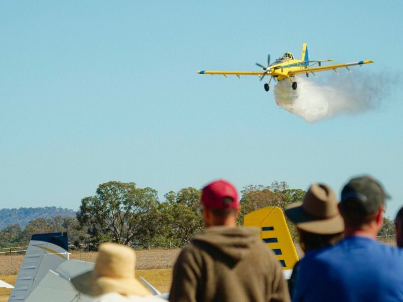 Community flies high at Tenterfield Fire-Fly Fete