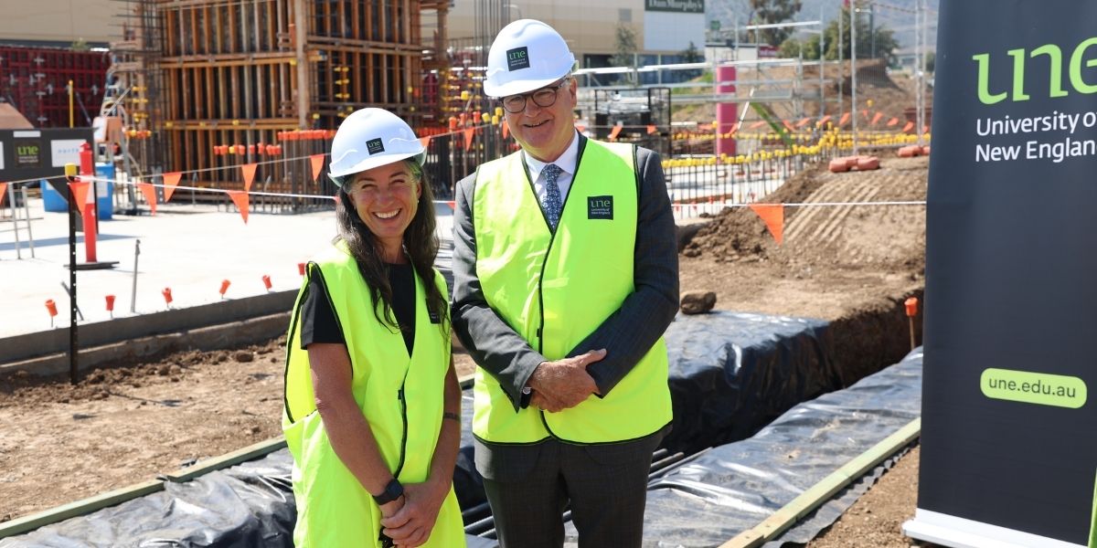 UNE links Armidale heritage with new Tamworth campus