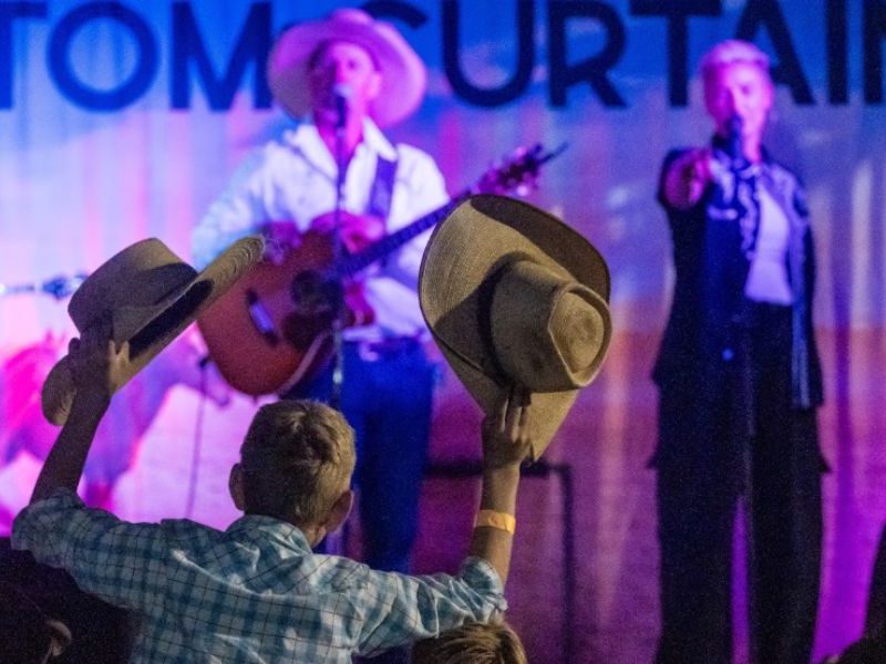 Tom Curtain to debut new song at Tamworth Country Music Festival, inspired by the love story that changed his life