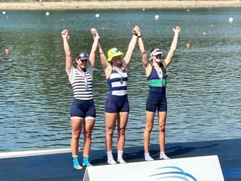 New England students medal at NSW Rowing Championships