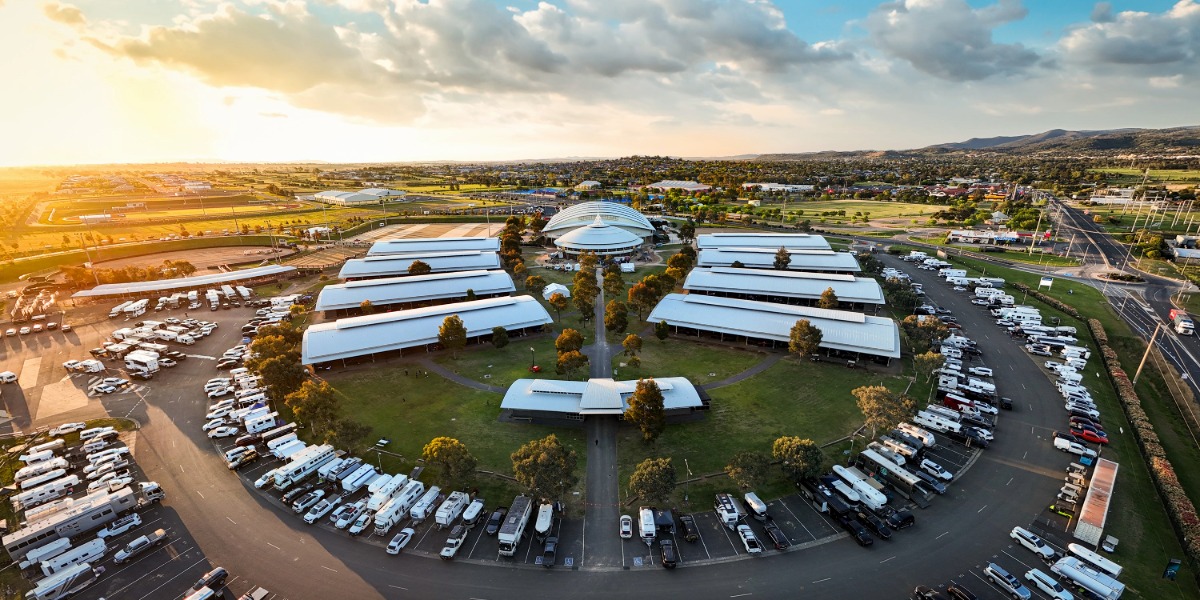 New sculpture to honour horses at AELEC entrance