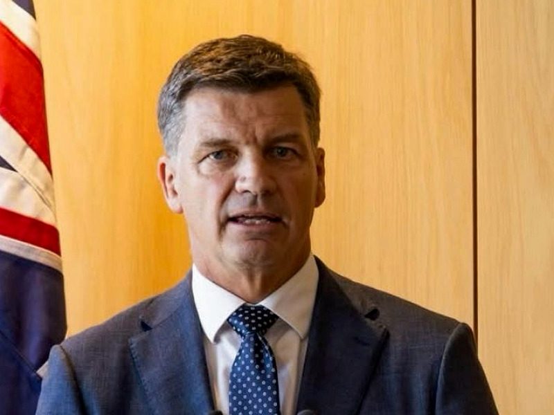 Coalition migration policy widely condemned as bad for regional Australia