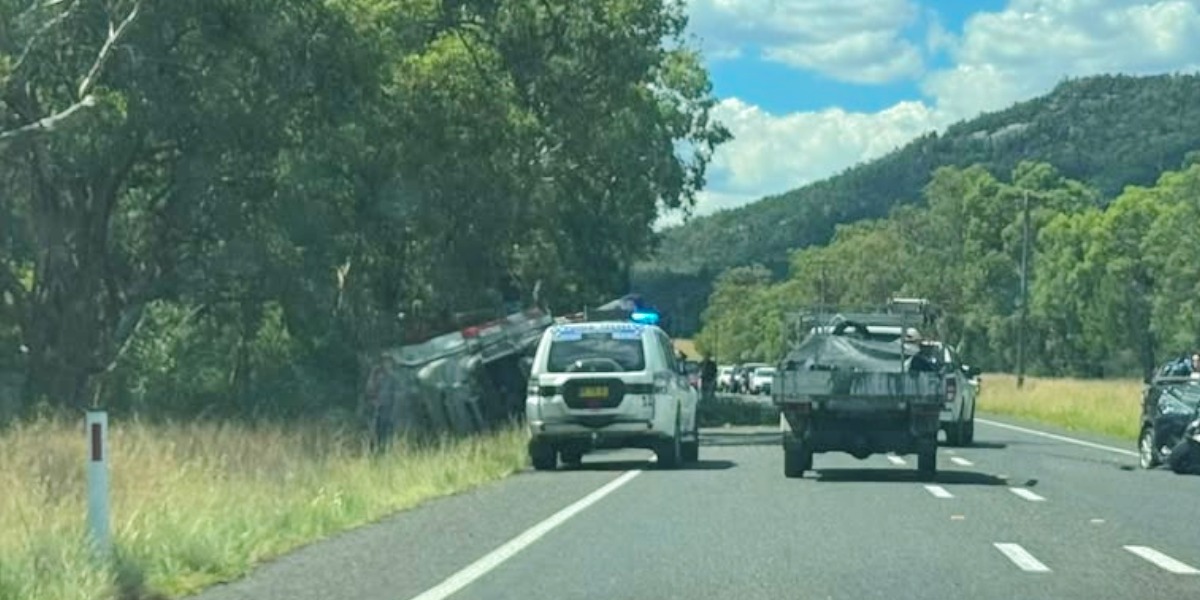 Fatal crash involving cattle truck closes New England Highway