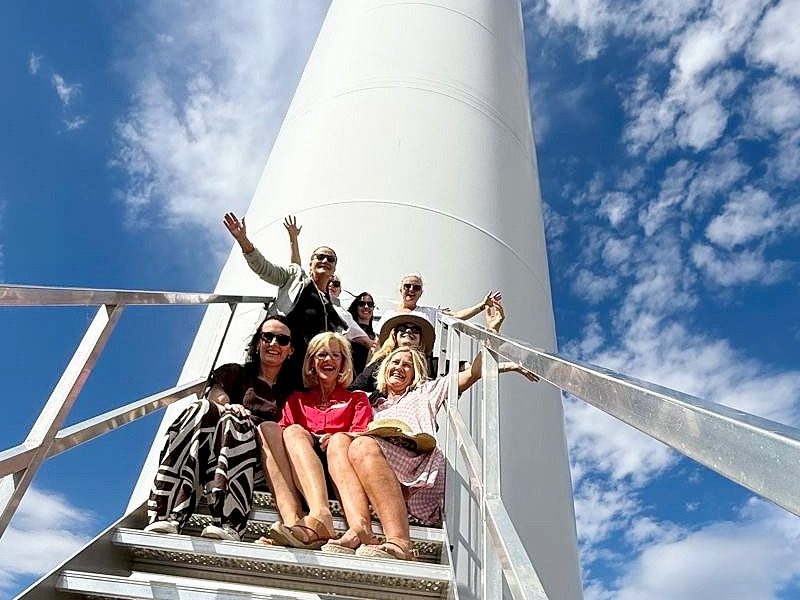 Women leaders get up-close look at large scale renewables