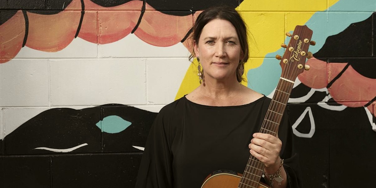 US creep a blessing and curse for young country artists