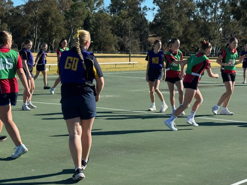 Netballers converge in Inverell