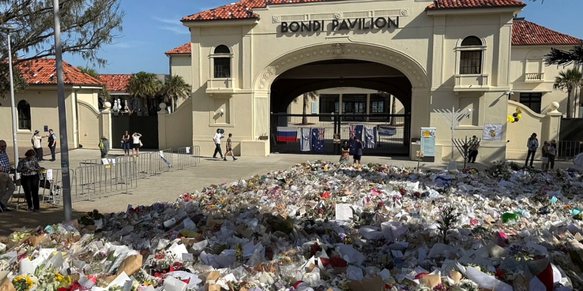 ‘National crisis’: Leaders back Bondi royal commission