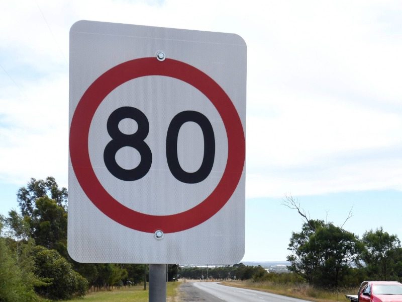 Country mayors reject federal plan to lower default speed limits