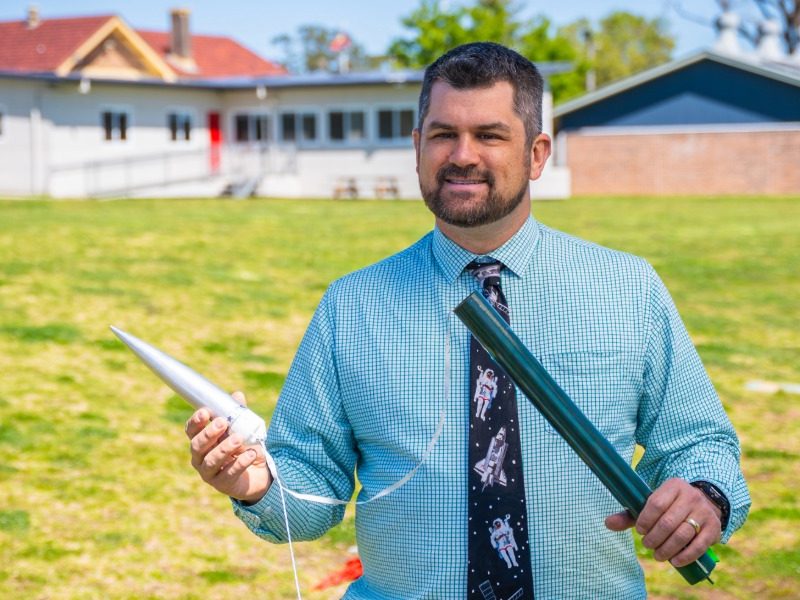 Glen Innes teacher Matt Dodds wins national science teaching prize
