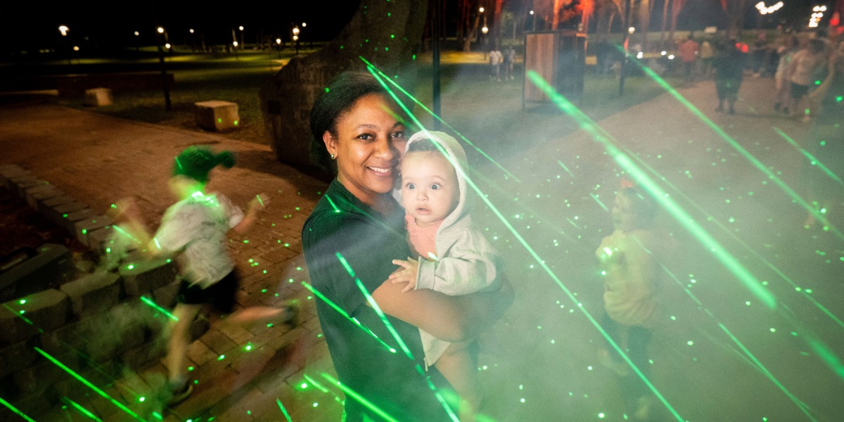 Tamworth CBD attracts thousands for the inaugural City of Lights Festival