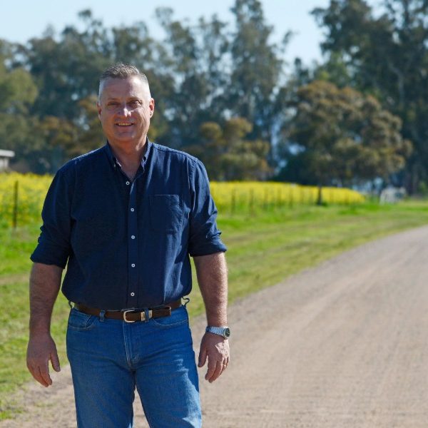 Chaffey says backpacker visa cuts leave tourism operators short-staffed