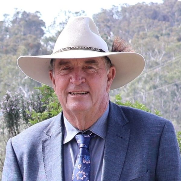 Eric Noakes stands down after a decade as Walcha’s mayor