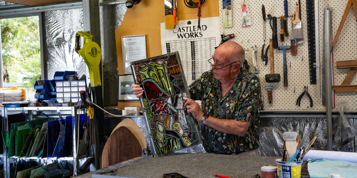 Inverell stained glass workshop offers rare chance to learn centuries-old craft