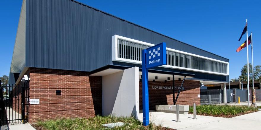 Off-duty officer injured in Moree robbery interception